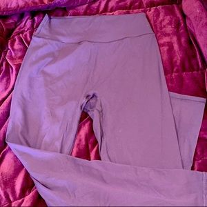 **SOLD**Kamo Fitness leggings size large